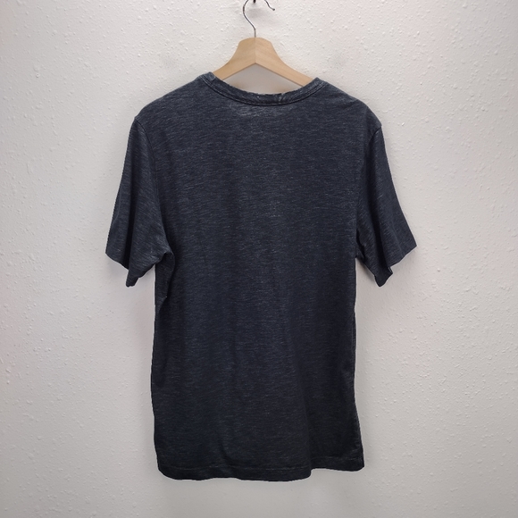 The Nike Tee Dri-Fit short sleeve Just Do It graphic t-shirt crewneck boxy fit - Picture 2 of 11